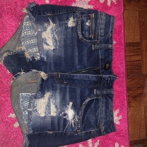 American Eagle short